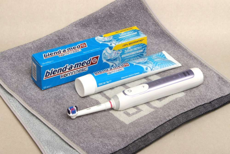 Зубная щетка - Oral-B Genius - чистить зубы, забота о деснах, отбеливание зубов.