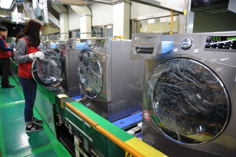 Завод в Корее, где делают стиральные машины, холодильники  LG и LG SIGNATURE
