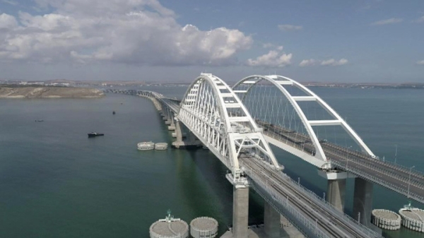 На охрану Крымского моста поставят мобильный досмотровый комплекс